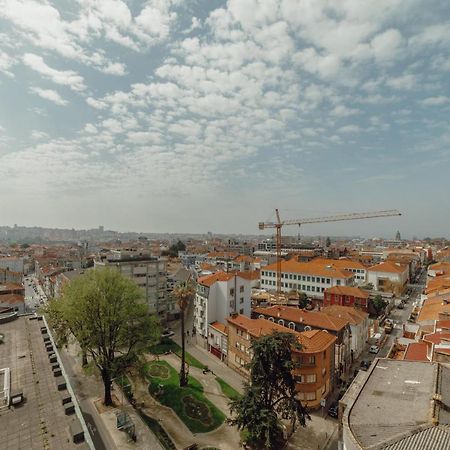 Appartamento Downtown Grand Tower View By Vacationy OOporto Esterno foto