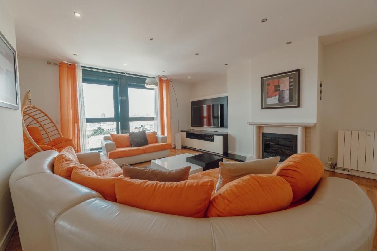 Appartamento Downtown Grand Tower View By Vacationy OOporto Esterno foto