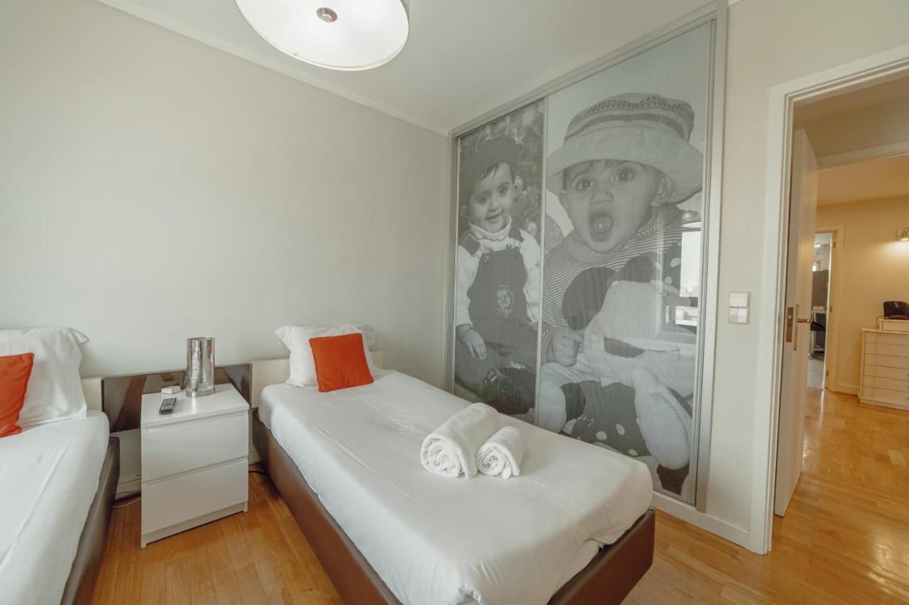 Appartamento Downtown Grand Tower View By Vacationy OOporto Esterno foto