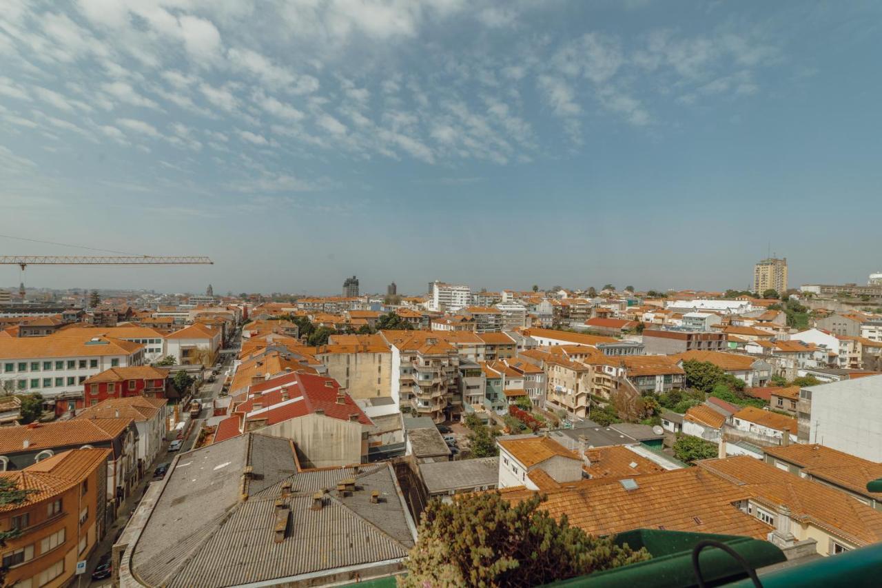 Appartamento Downtown Grand Tower View By Vacationy OOporto Esterno foto